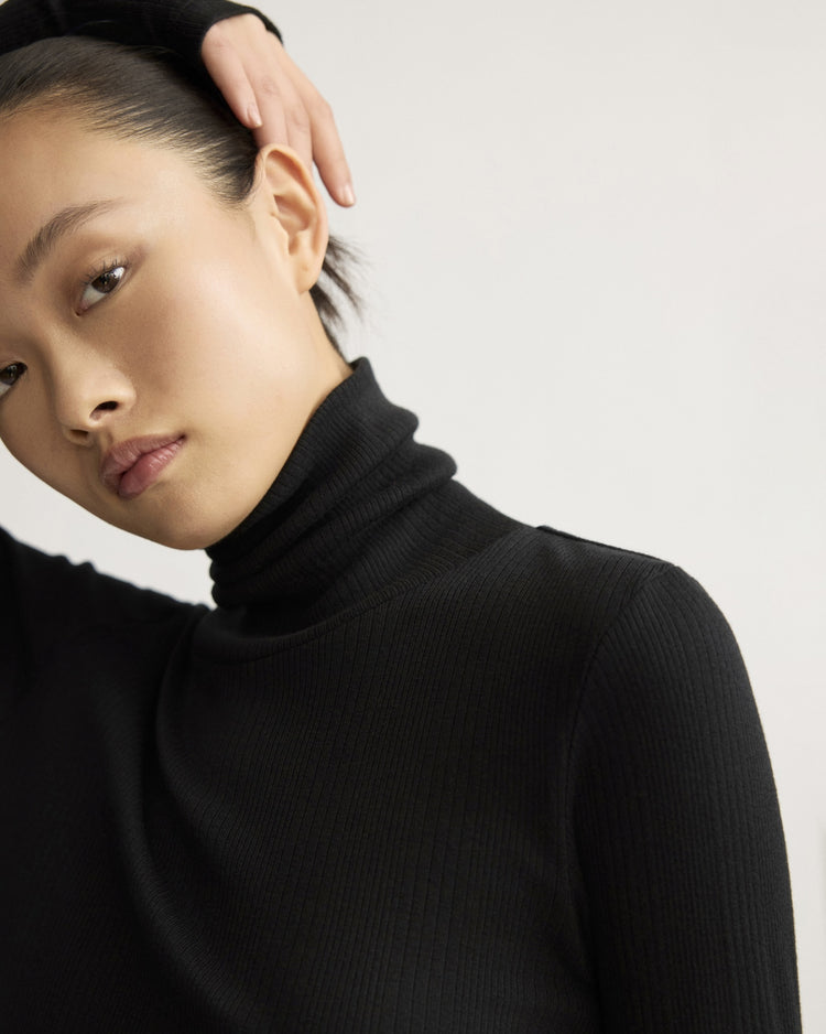 Clinton Long Sleeve Turtleneck in Black