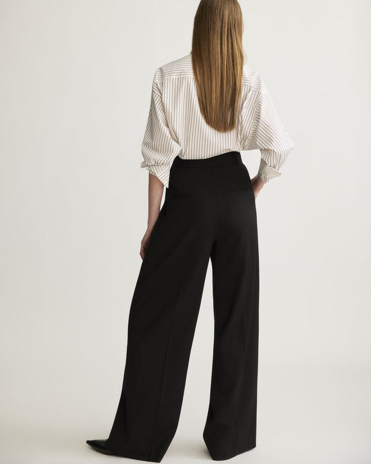 Heath Pleated Barrel Trouser in Black