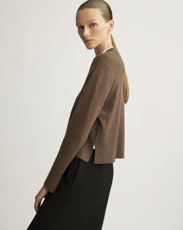 Warren Classic Crew Neck in Brownstone