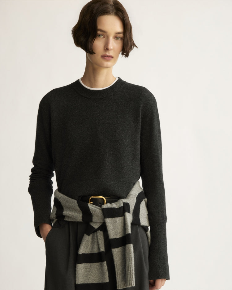 Warren Classic Crew Neck in Charcoal