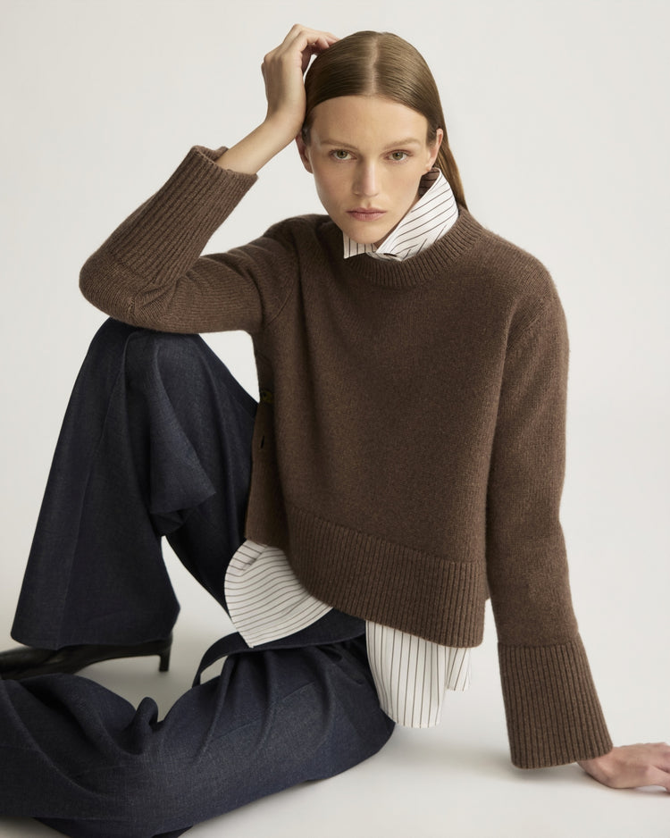 Bethune Chunky Crewneck with Side Buttons in Brownstone